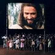 projekcja filmu o Jezusie