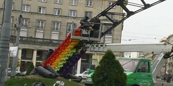 odbudowa tęczy na pl. Zbawiciela w Warszawie