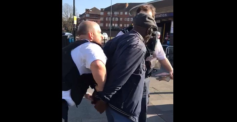 aresztowanie kaznodziei w Londynie