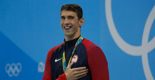Legendarny olimpijczyk Michael Phelps składa świadectwo po lekturze książki pastora