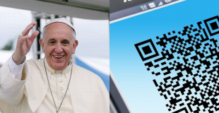 Media: papież dostał swój kod QR i jest dumny