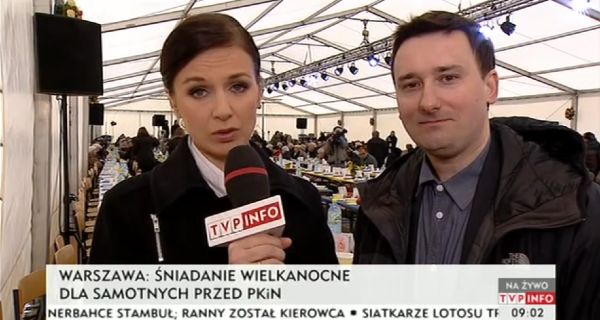 Paweł Bukała i reporterka TVP Info - Agata Biały