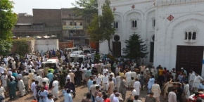 przed kościołem w Peszawarze doszło do masakry wiernych