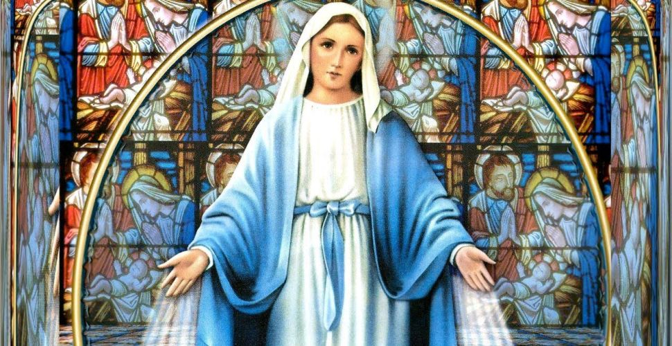 Maryja drogą do Boga - tweetuje papież. Polski ewangelista komentuje