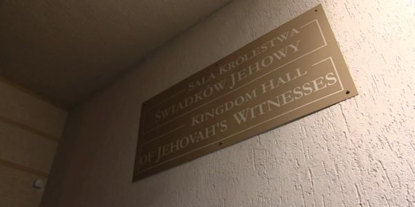 Nożownik zaatakował na spotkaniu świadków Jehowy