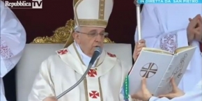 papież Franciszek ogłasza świętymi Jana Pawła II i Jana XXIII