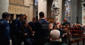 interwencja policji w Katedrze św. Michała i św. Guduli